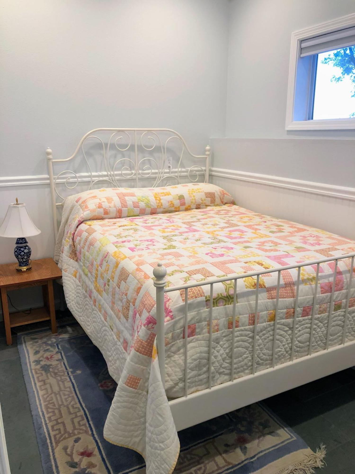 2 Bedroom Suite: Views, Private Entrance, Evchgr Amity 외부 사진